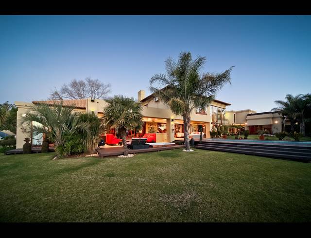 5 BEDROOM HOUSE FOR SALE IN BRYANSTON